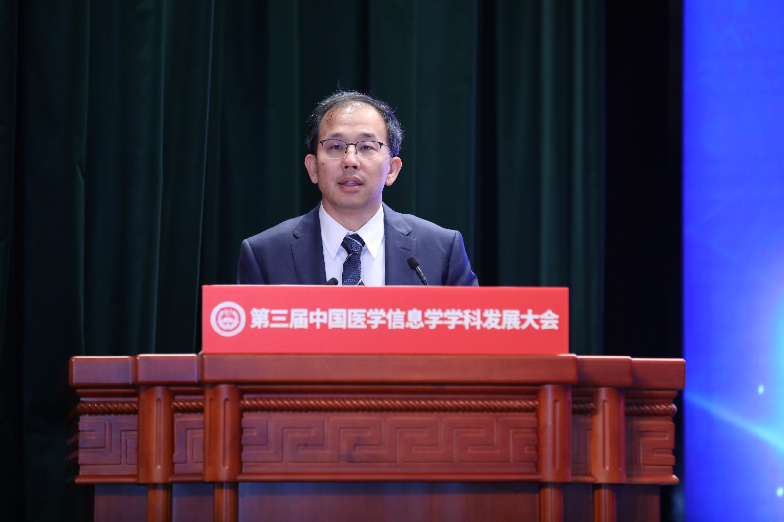 9刘辉.JPG 9刘辉.JPG